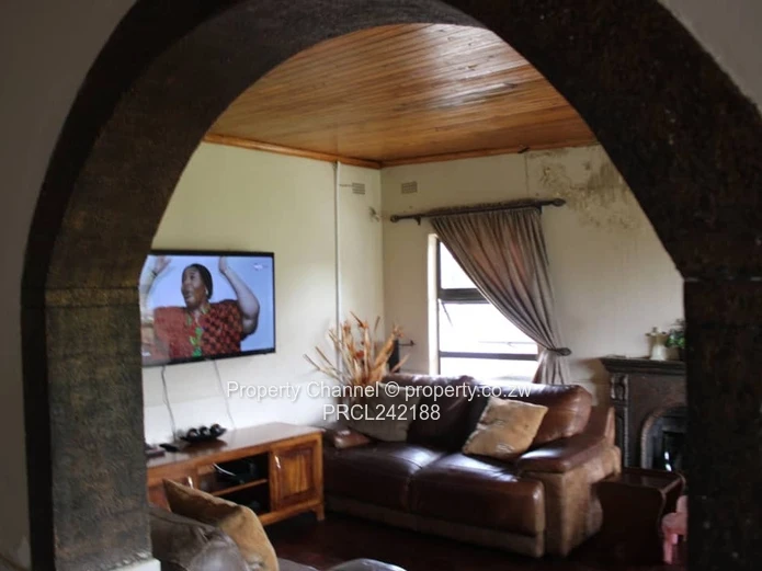 House For Sale In Mainway Meadows