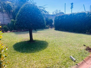 2 Bedroom Flat & Apartment