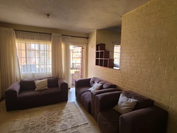 2 Bedroom Flat & Apartment