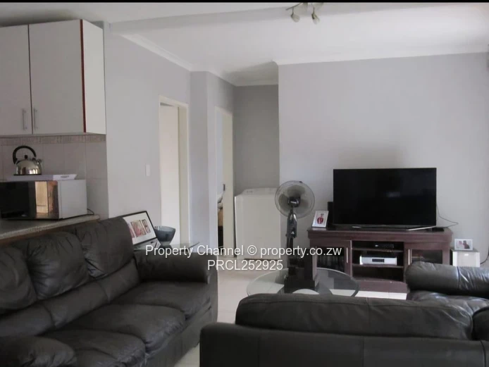 3 Bedroom Townhouse For Sale in Wilgeheuwel $75,000