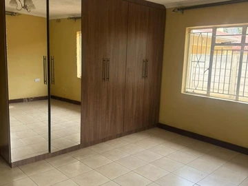 3 Bedroom Garden Flat