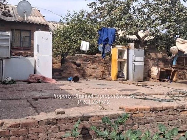 Karoi 2-Bed Brick Home 
