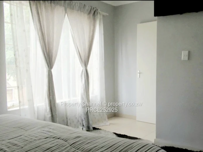 3 Bedroom Townhouse For Sale in Wilgeheuwel $75,000