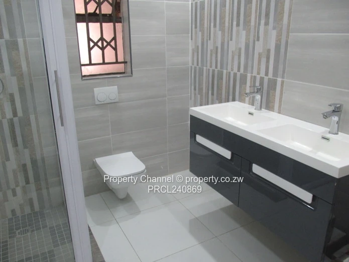 3 Bedroom apartment for rent in Chisispiti