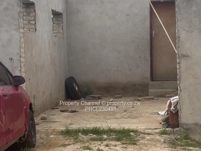 3 Bed Incomplete House in Budiriro Cabs - Deeds Available