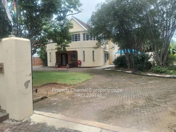 Town House For Sale In Milton Park