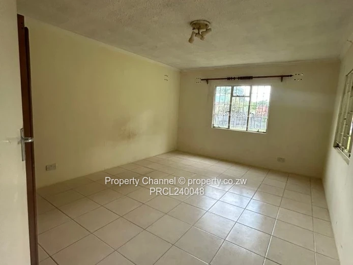 2-Bed Home in Prospect with Large Yard & Borehole