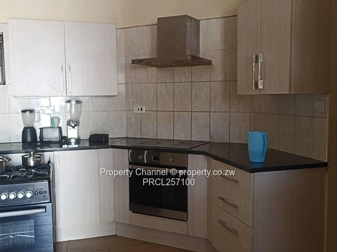 3 Bed standalone cluster in Glen Lorne - Title Deeds  
