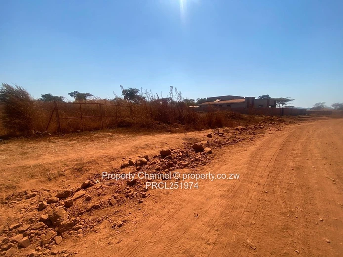 Vacant 1300m² Fenced Stand on Main Road – Crowhill Views