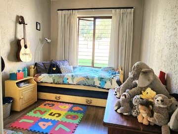 3 Bedroom Flat & Apartment