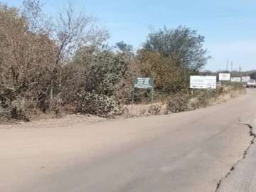 Commercial & Industrial Land