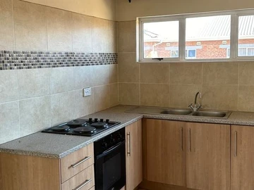 3 Bedroom Flat & Apartment