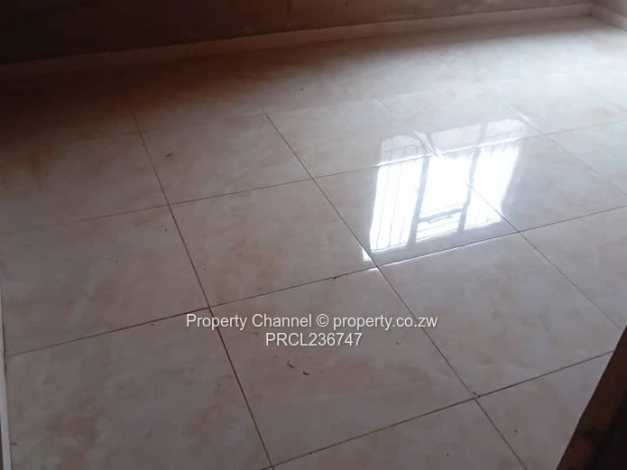  5 Bedroomed  House for sale in Hatcliffe !!!!