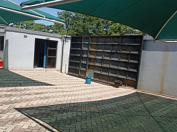 3 Bedroom Flat & Apartment