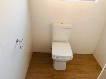 3 Bedroom Flat & Apartment