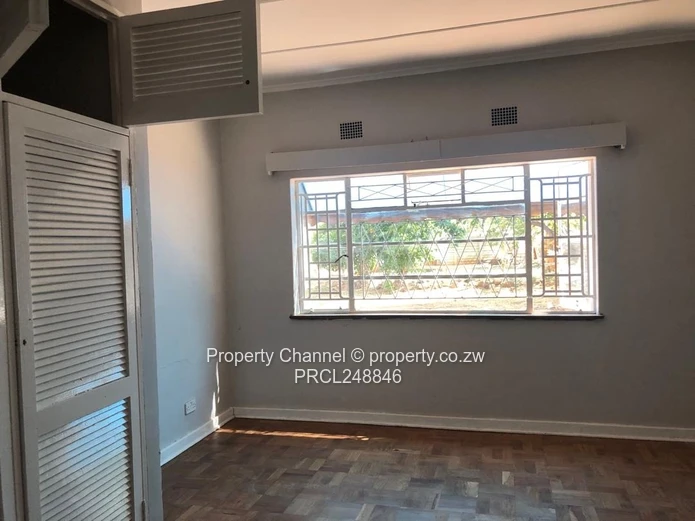 Available in Avondale West: Commercial Office Space to Share