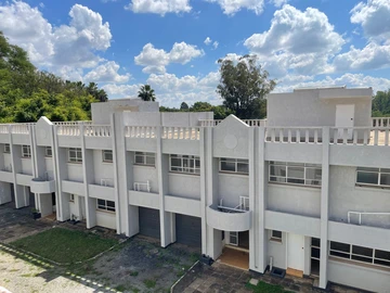 3 Bedroom Flat & Apartment