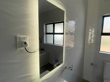 3 Bedroom Flat & Apartment