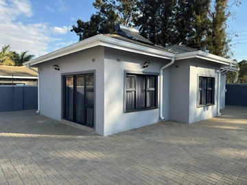 Modern 3 Bed for rent