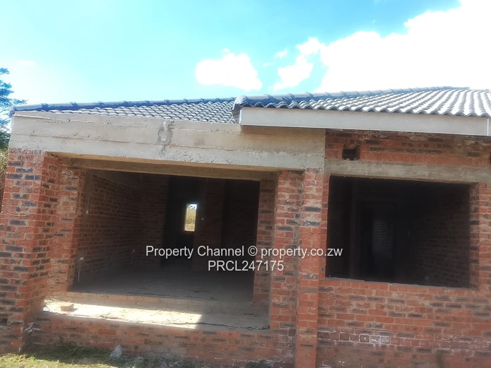 Tiled-Roof 4-Bed Brick Shell on 304 sqm, Parkview