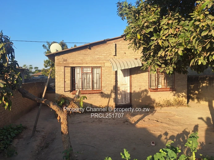 2 Bedroom House in Ivory Park, Just off Amalinda Road 
