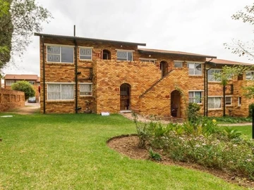 2 Bedroom Flat & Apartment