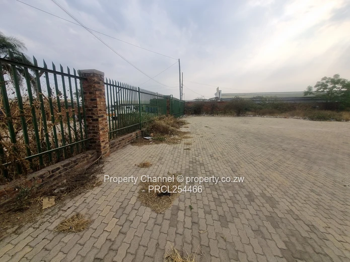 Willowvale Industrial Giant — 2.8 Ha | 3 Warehouses | Underground Tank