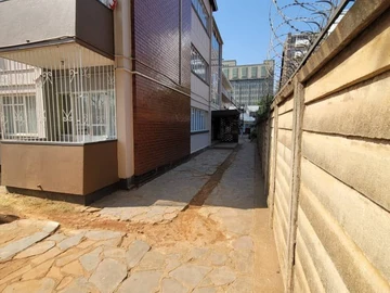 Flat & Apartment