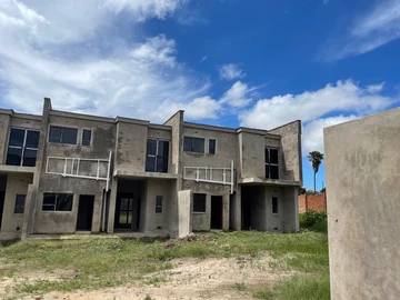 3 Bedroom Flat & Apartment