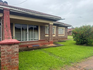 3 Bedroom Garden Flat