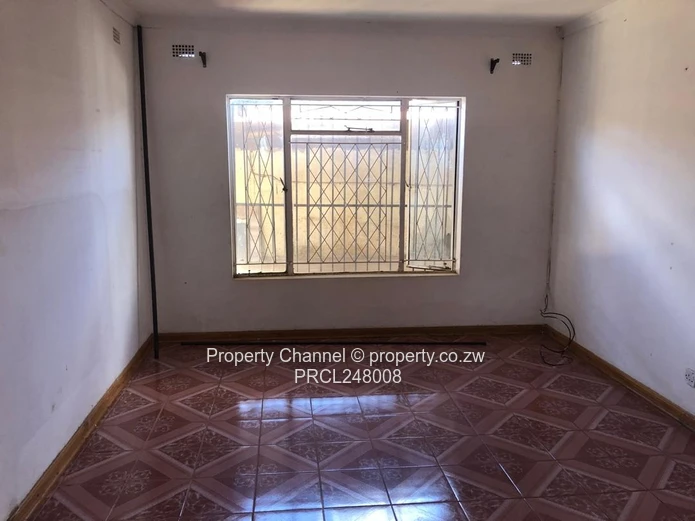 A Spacious 4-Bed House in Bloomingdale
