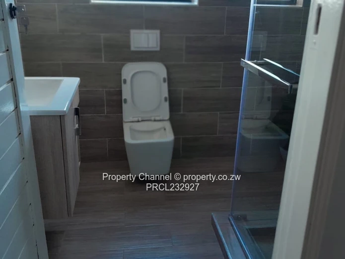 4 Bedrooms All en suite Extra Ultra Modern