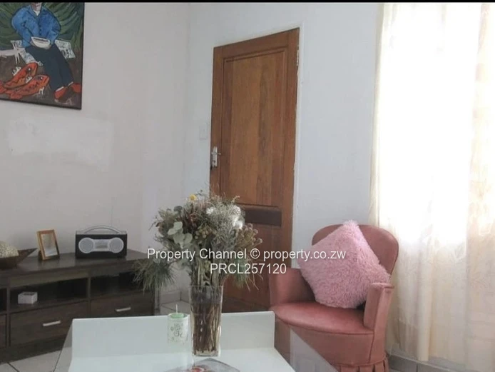 1-Bed Apartment in Secure Gated Complex in Sharonlea - Johannesburg, SA