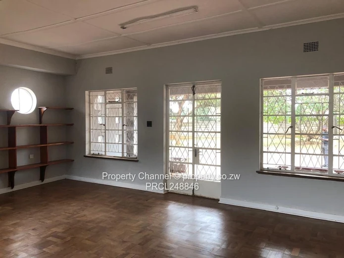 Available in Avondale West: Commercial Office Space to Share