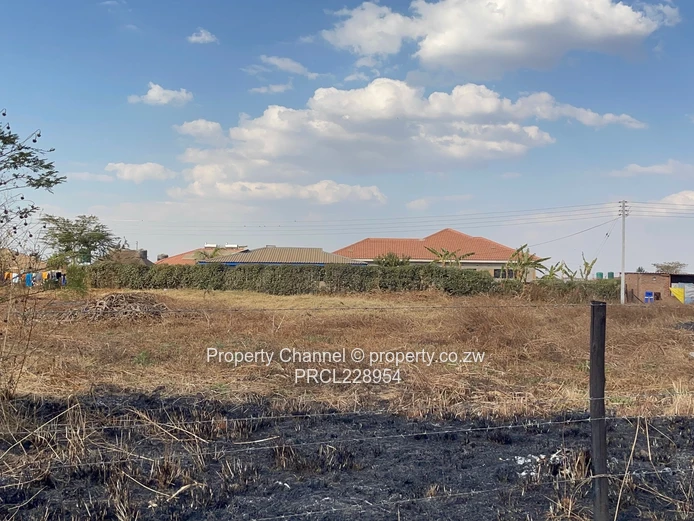 A choice of 5 stands to choose from in Sandton Phase 2