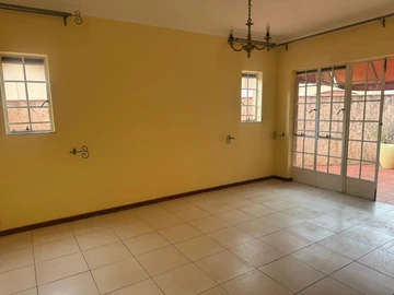 3 Bedroom Garden Flat