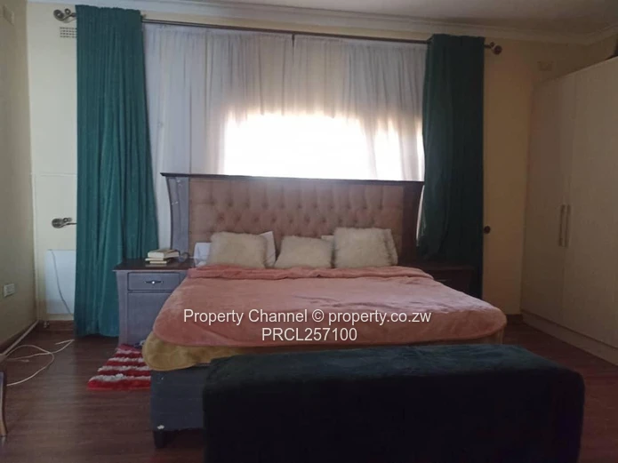 3 Bed standalone cluster in Glen Lorne - Title Deeds  