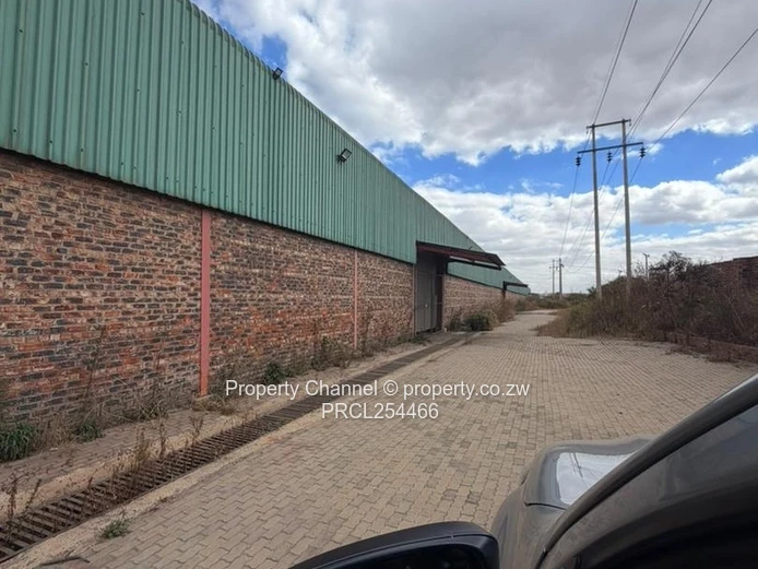 Willowvale Industrial Giant — 2.8 Ha | 3 Warehouses | Underground Tank