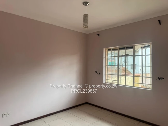 Modern 3-Bedroom Flat in the Avenues 