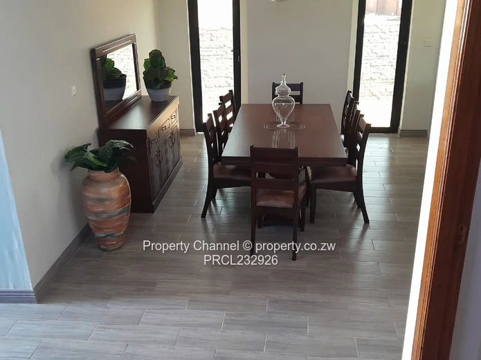 3 bed All En Suite Ultra Modern 