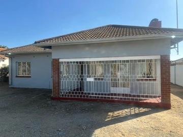 Recently Renovated 4-Bedroom House for Rent in Marimba
