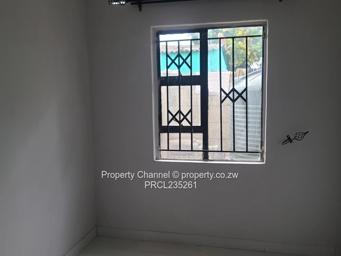 Recently Renovated 4 Bed In  Highfeild