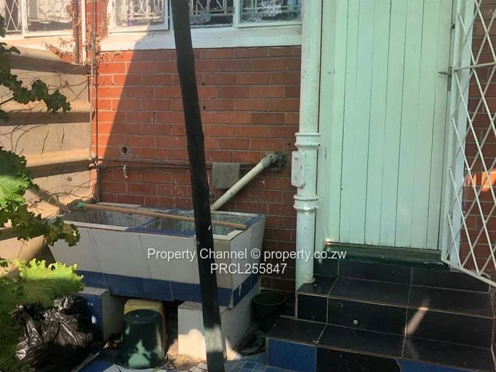 Available Is A 2 Bed Apartment In Avondale