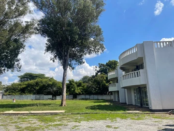 3 Bedroom Flat & Apartment