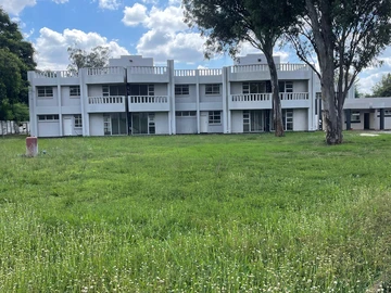 3 Bedroom Flat & Apartment