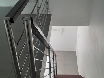 3 Bedroom Flat & Apartment