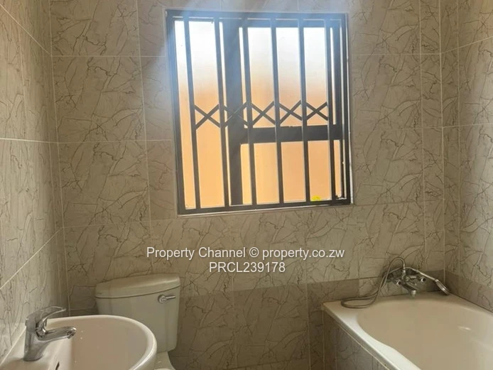 Solar-Powered 4 Bedroom Family Home