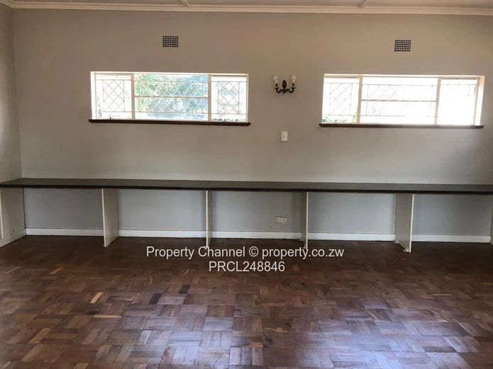 Available in Avondale West: Commercial Office Space to Share