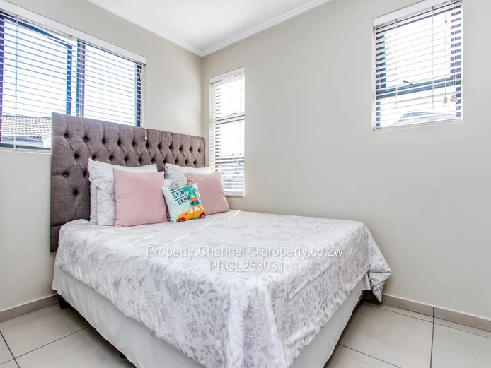 4 Bedroom Cluster For Sale in Craigavon, Sandton, Johannesburg