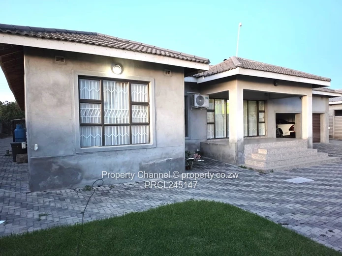 Prime Rockview  Park House FOR Sale!